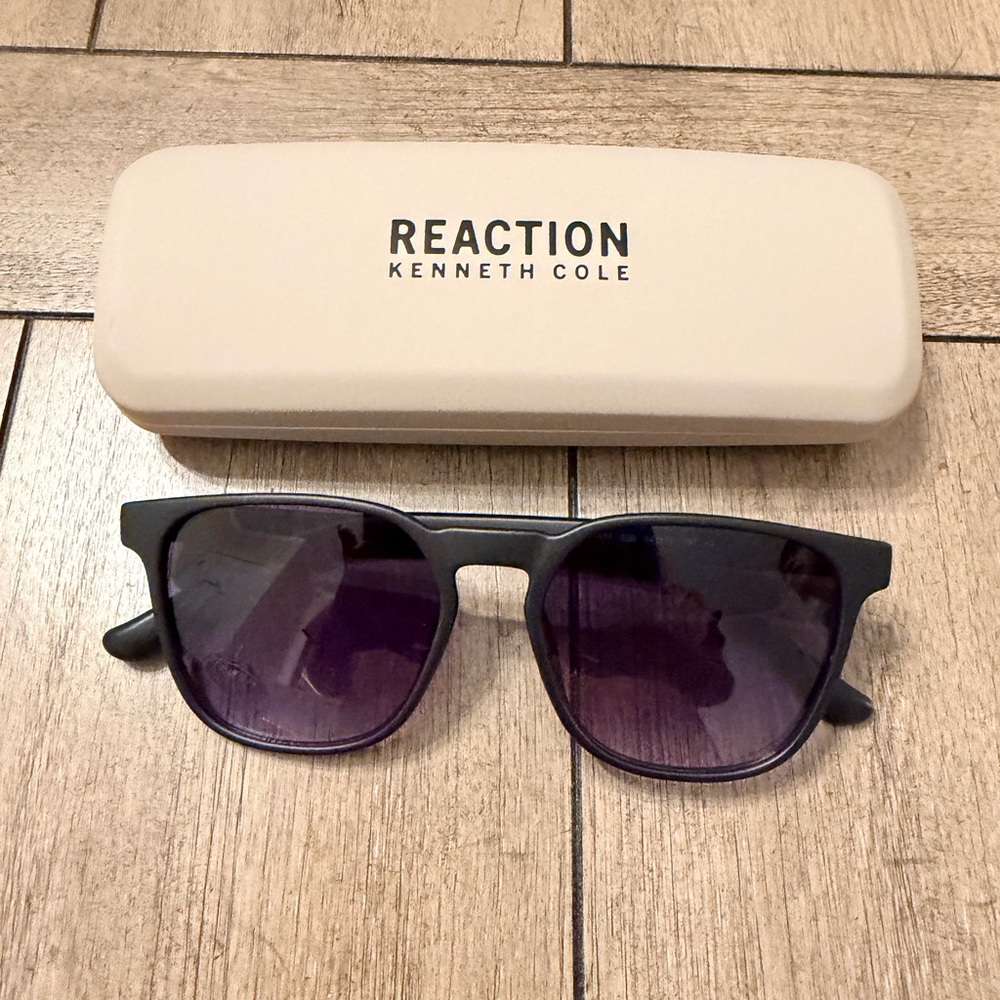 Kenneth Cole Unisex Sunglasses
